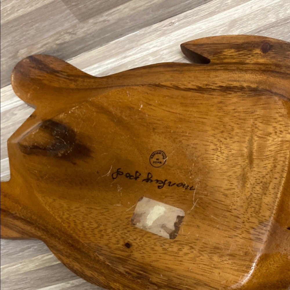 Wooden sea Turtle Shaped Serving Tray vintage Charcuterie Board / tray - Picture 6 of 11